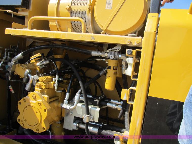 image for item K8841 2009 Caterpillar 385C L excavator