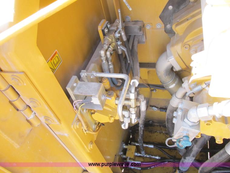 image for item K8841 2009 Caterpillar 385C L excavator