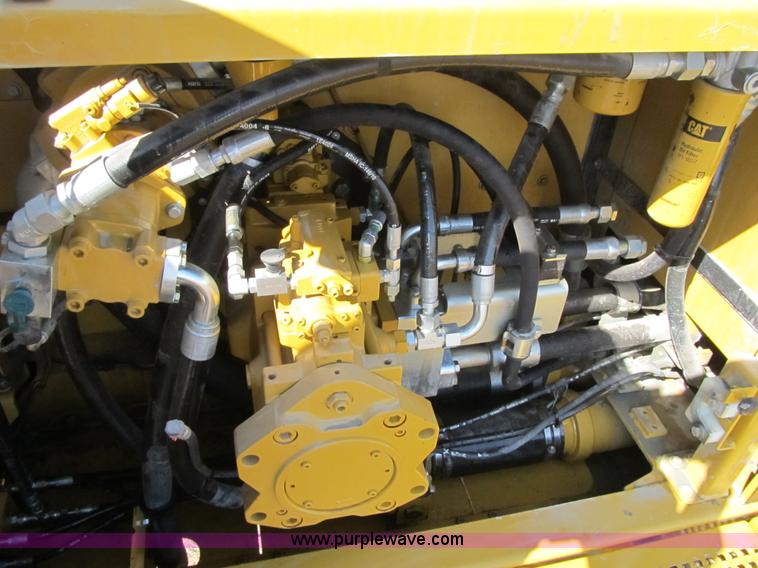 image for item K8841 2009 Caterpillar 385C L excavator