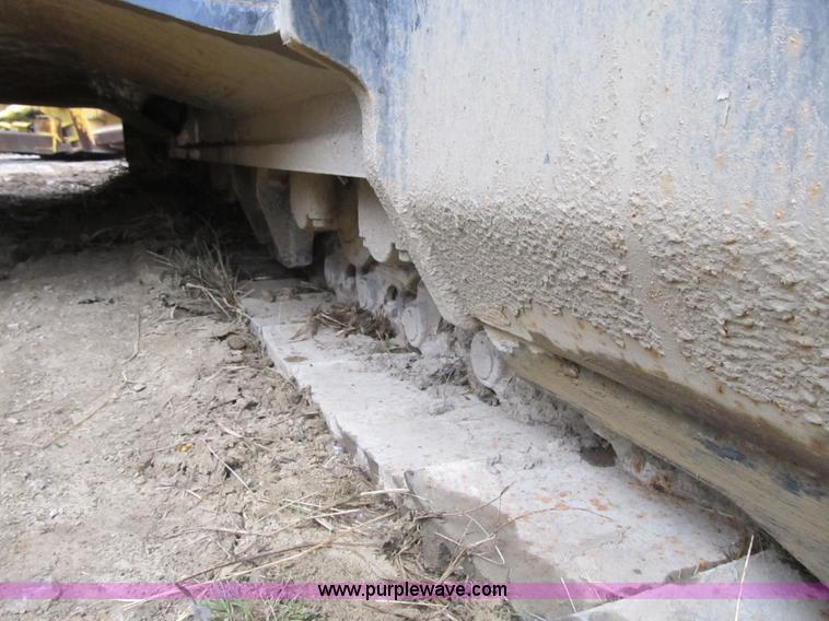 image for item K8842 2003 Hyundai Robex 450LC-7 excavator