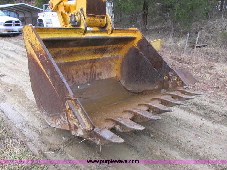 image for item K8842 2003 Hyundai Robex 450LC-7 excavator
