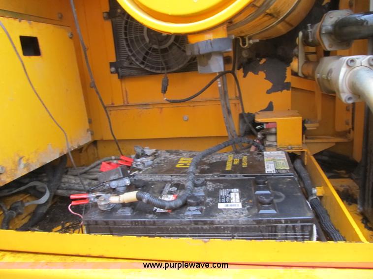 image for item K8842 2003 Hyundai Robex 450LC-7 excavator