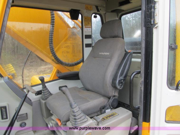 image for item K8842 2003 Hyundai Robex 450LC-7 excavator