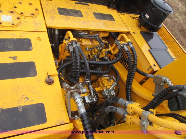 image for item K8842 2003 Hyundai Robex 450LC-7 excavator