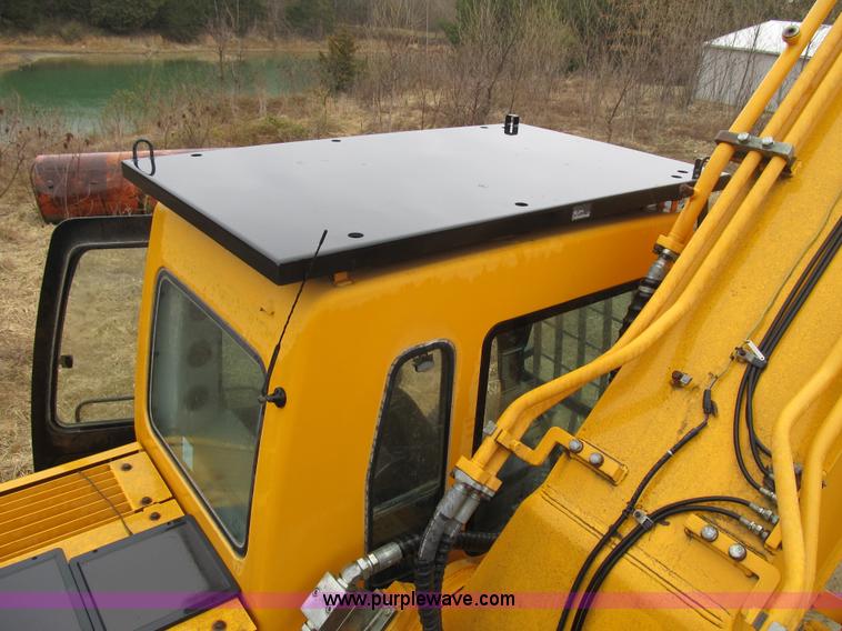 image for item K8842 2003 Hyundai Robex 450LC-7 excavator