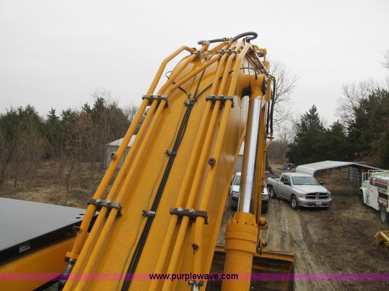 image for item K8842 2003 Hyundai Robex 450LC-7 excavator