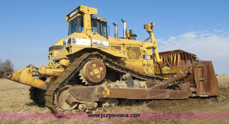 image for item K8843 1997 Caterpillar D11R dozer