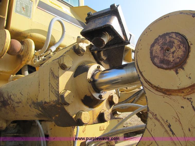 image for item K8843 1997 Caterpillar D11R dozer