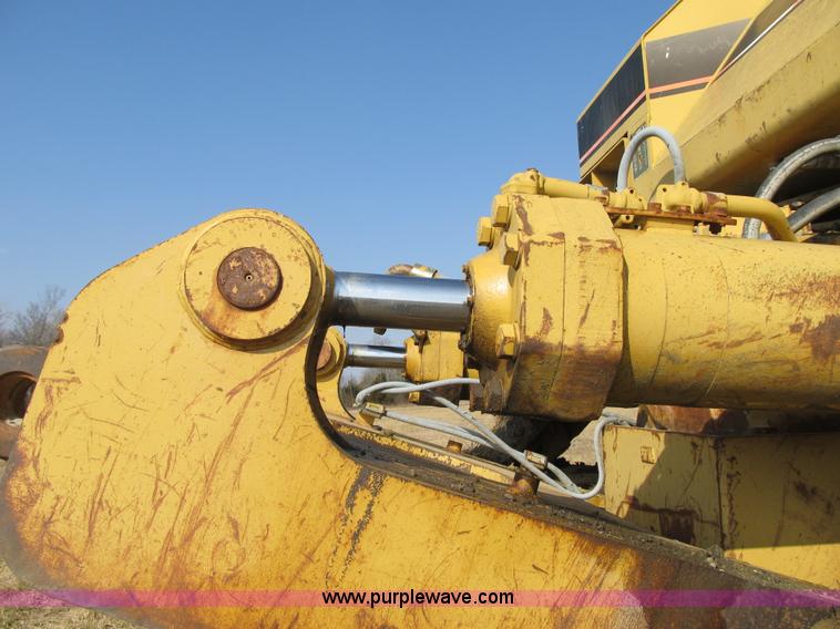 image for item K8843 1997 Caterpillar D11R dozer