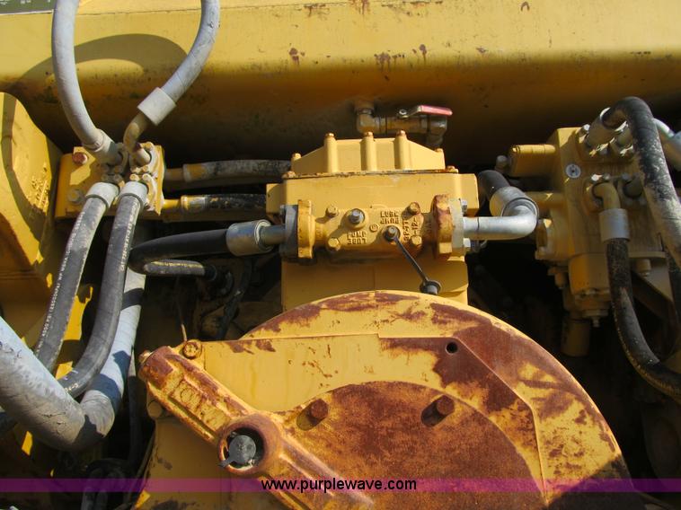 image for item K8843 1997 Caterpillar D11R dozer