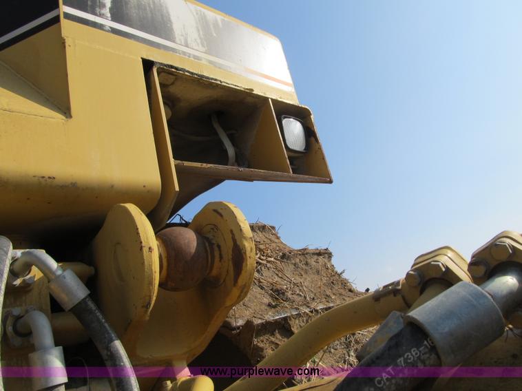 image for item K8843 1997 Caterpillar D11R dozer