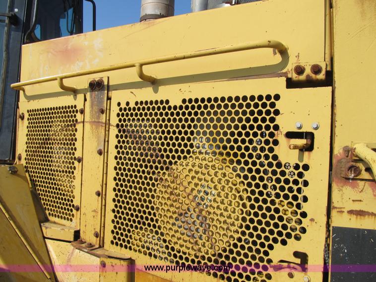 image for item K8843 1997 Caterpillar D11R dozer