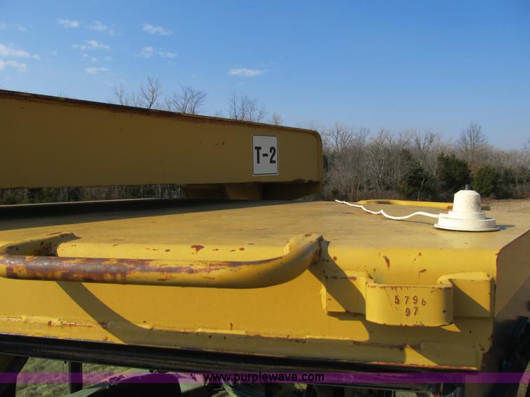 image for item K8843 1997 Caterpillar D11R dozer