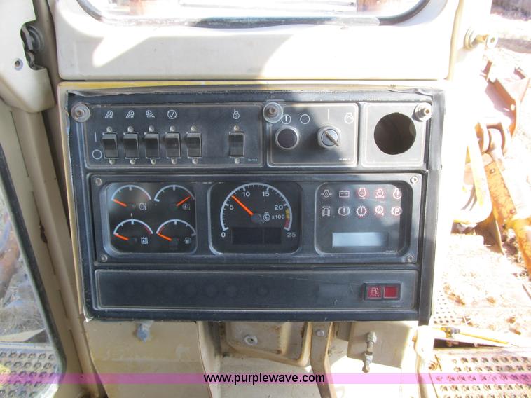 image for item K8843 1997 Caterpillar D11R dozer
