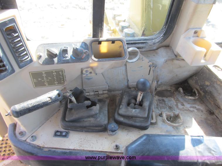 image for item K8843 1997 Caterpillar D11R dozer