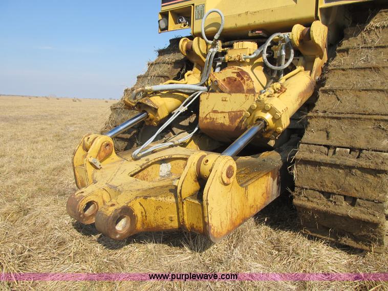 image for item K8843 1997 Caterpillar D11R dozer