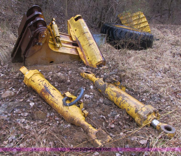 image for item K8843 1997 Caterpillar D11R dozer