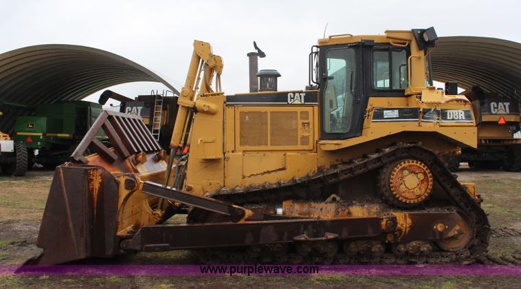 image for item K8944 1998 Caterpillar D8R dozer