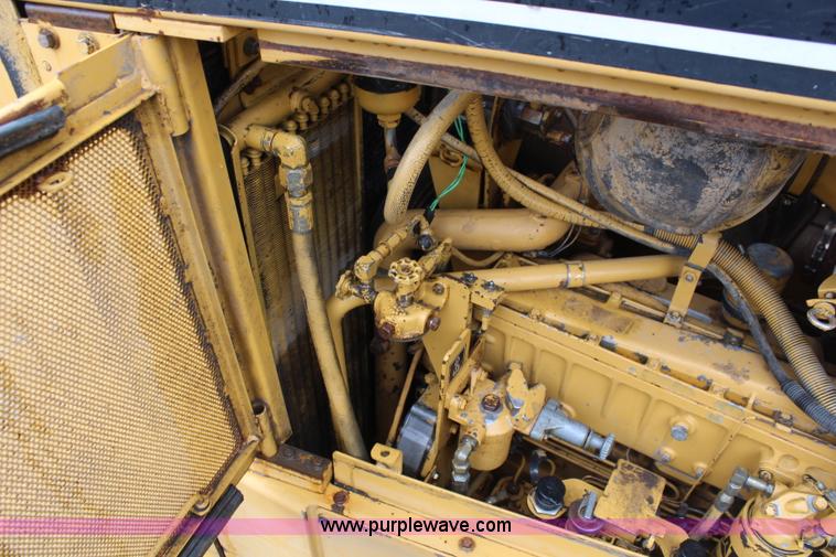 image for item K8944 1998 Caterpillar D8R dozer