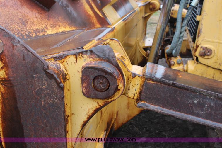 image for item K8944 1998 Caterpillar D8R dozer