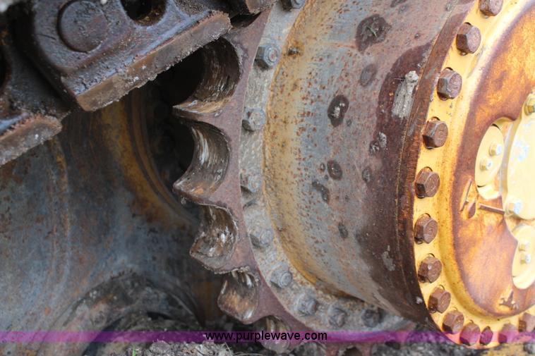 image for item K8944 1998 Caterpillar D8R dozer