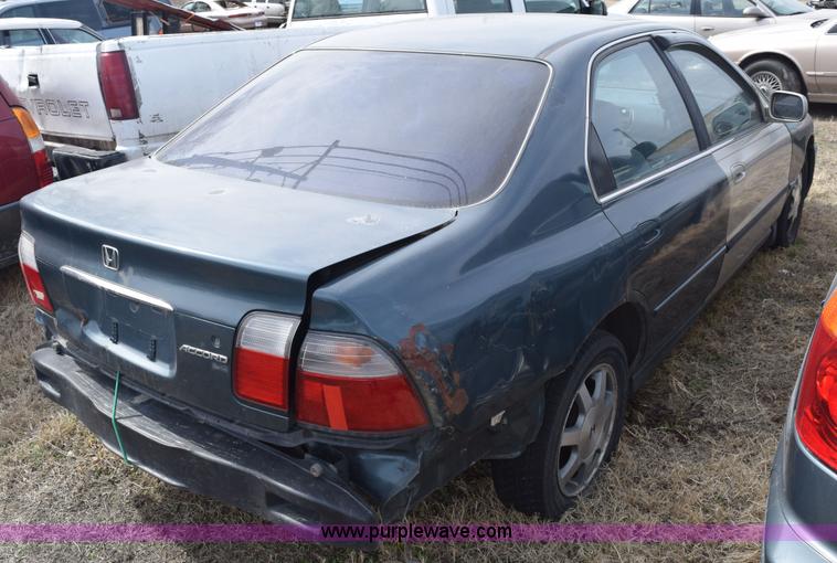 image for item E6255 1996 Honda Accord