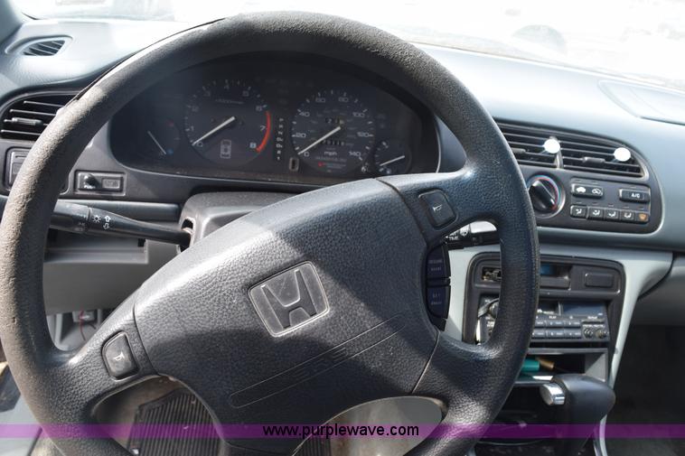 image for item E6255 1996 Honda Accord