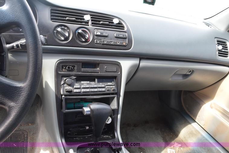 image for item E6255 1996 Honda Accord