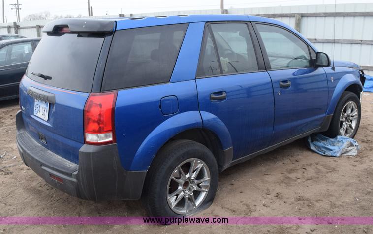 image for item E6257 2003 Saturn Vue
