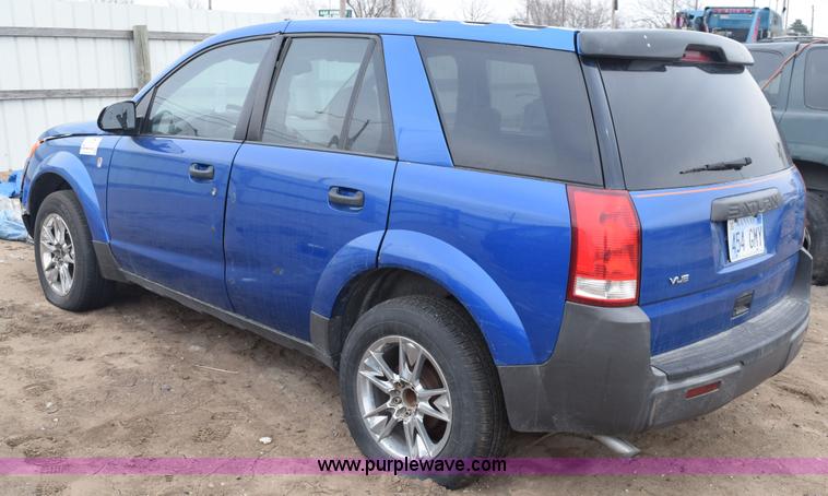 image for item E6257 2003 Saturn Vue
