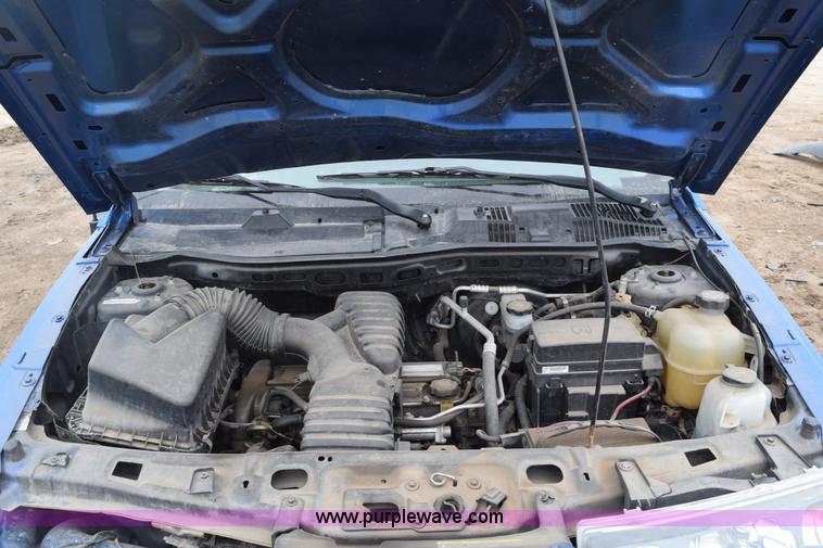 image for item E6257 2003 Saturn Vue