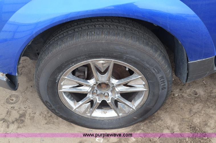 image for item E6257 2003 Saturn Vue