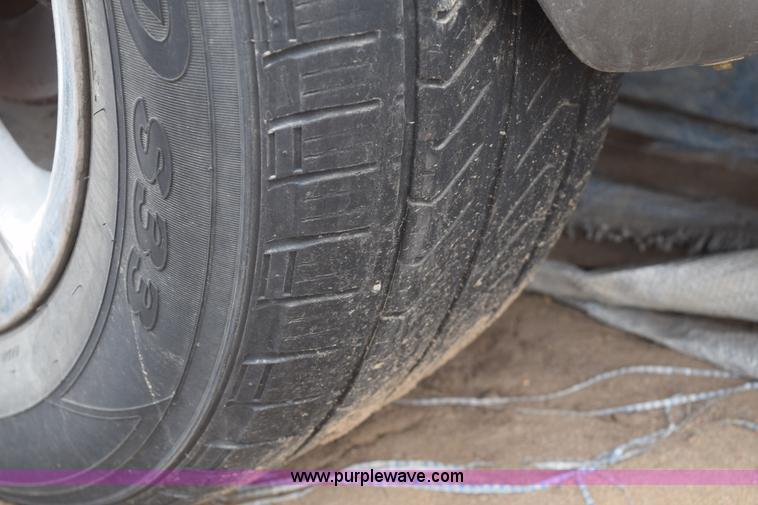 image for item E6257 2003 Saturn Vue