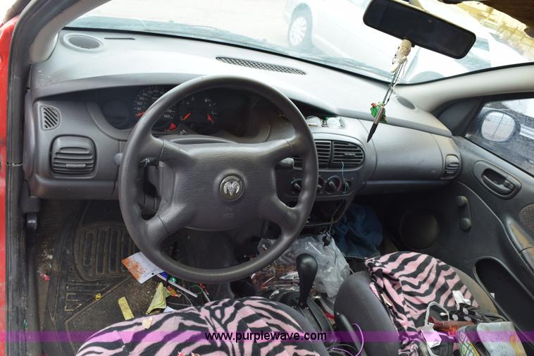 image for item E6259 2000 Dodge Neon