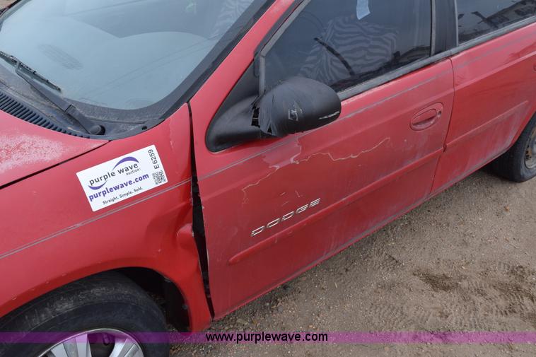 image for item E6259 2000 Dodge Neon