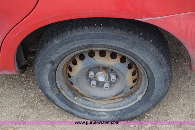 image for item E6259 2000 Dodge Neon