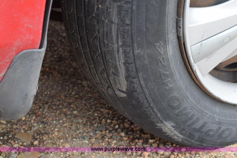 image for item E6259 2000 Dodge Neon