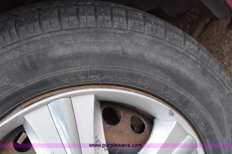 image for item E6259 2000 Dodge Neon