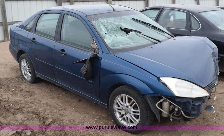 image for item E6260 2000 Ford Focus