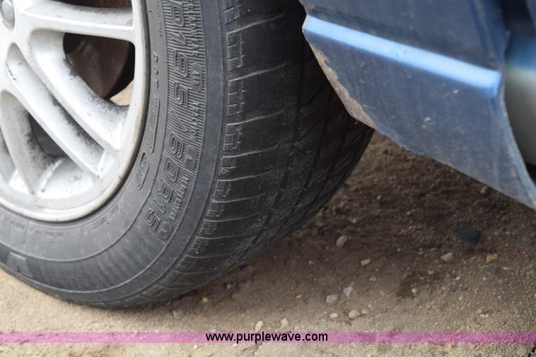 image for item E6260 2000 Ford Focus