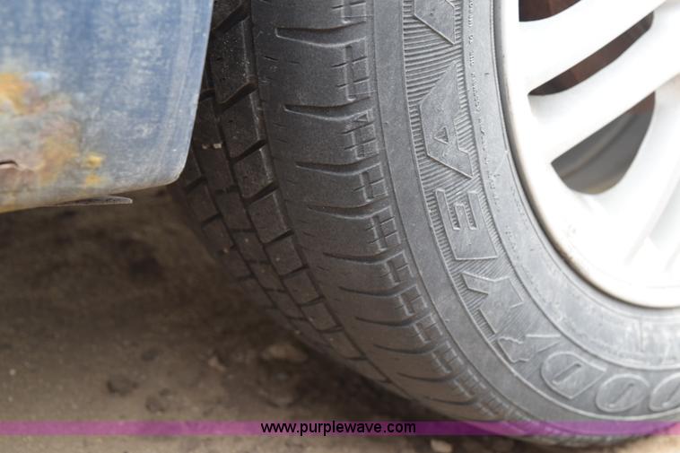 image for item E6260 2000 Ford Focus