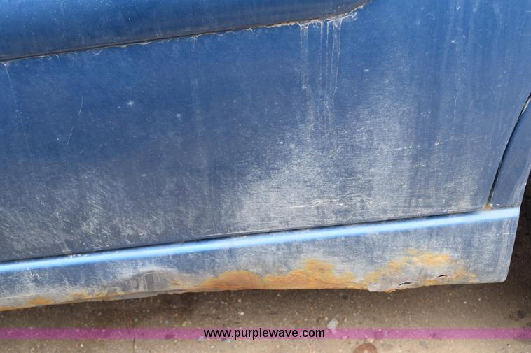 image for item E6260 2000 Ford Focus
