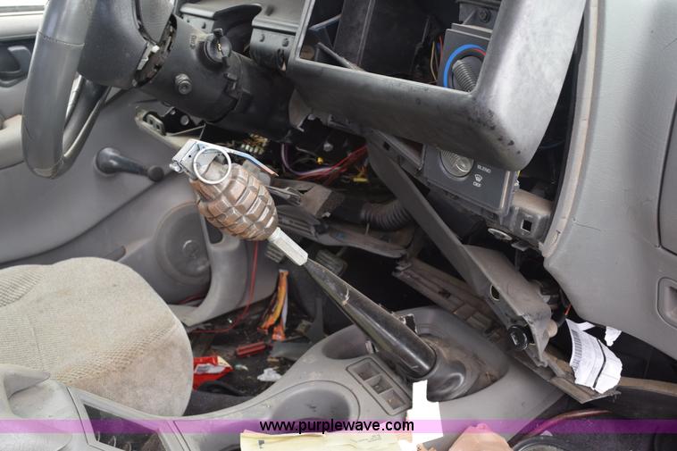 image for item E6261 1994 Chevrolet S10 pickup truck