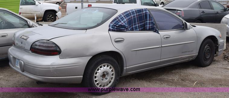 image for item E6262 1998 Pontiac Grand Prix SE