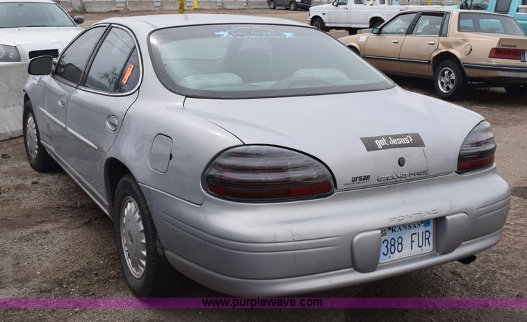 image for item E6262 1998 Pontiac Grand Prix SE