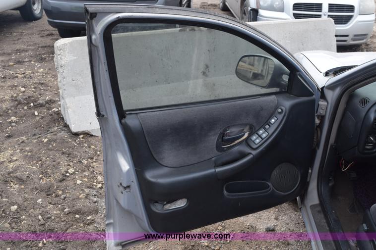 image for item E6262 1998 Pontiac Grand Prix SE