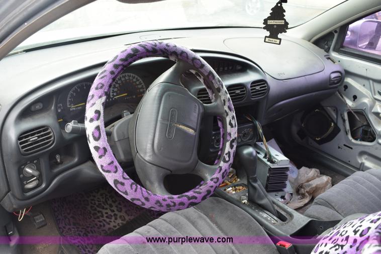 image for item E6262 1998 Pontiac Grand Prix SE