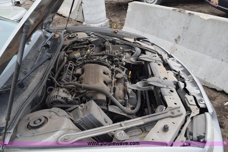 image for item E6262 1998 Pontiac Grand Prix SE
