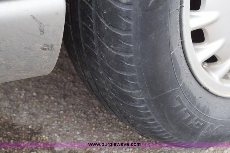 image for item E6262 1998 Pontiac Grand Prix SE