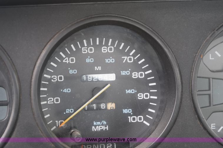 image for item E6263 1993 Dodge Ram 1500 pickup truck